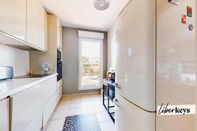 Appartement - 90 m² - 4 pièces