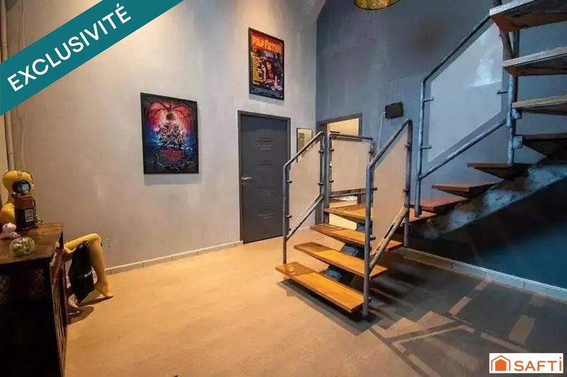 Maison - 327 m² - 7 pièces