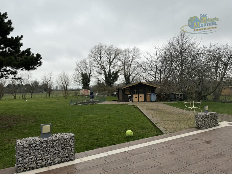 Maison - 220 m² - 10 pièces