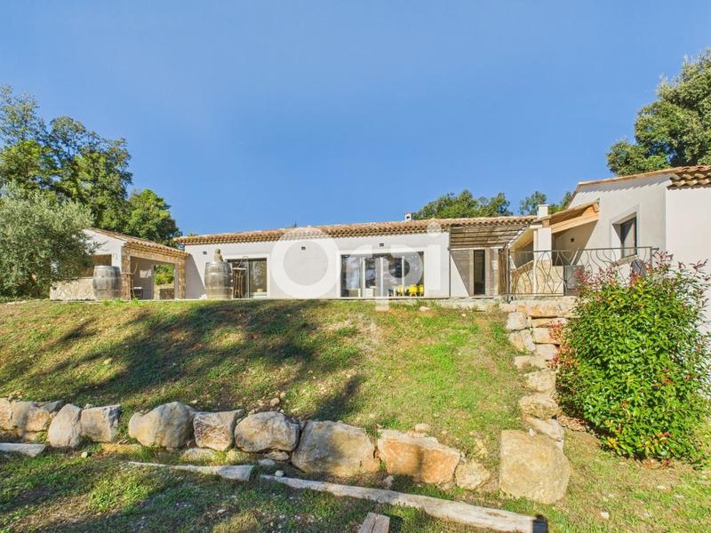 Maison - 180 m² - 5 pièces