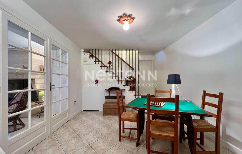 Maison - 161 m² - 6 pièces