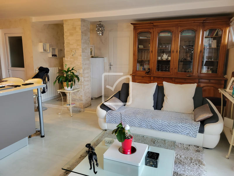 Maison - 178 m² - 7 pièces
