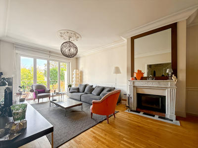 Maison - 207 m² - 8 pièces