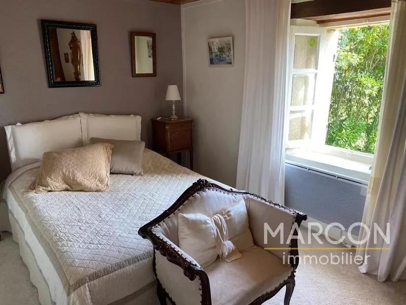 Propriété - 122 m² - 5 pièces