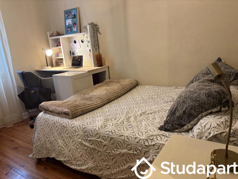 Chambre - 24 m² - 1 pièce