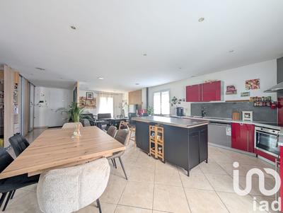 Maison - 125 m² - 4 pièces