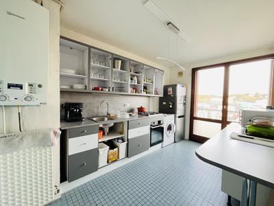 Appartement - 92 m² - 4 pièces