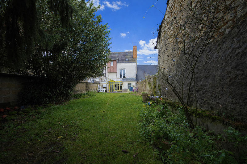 Maison - 140 m² - 5 pièces