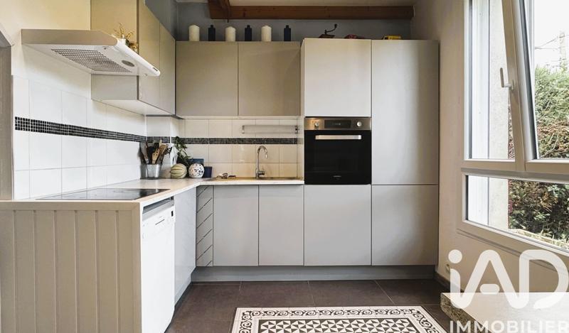 Maison - 185 m² - 8 pièces