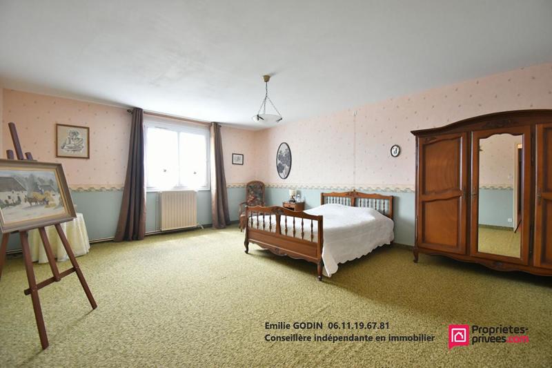 Maison - 200 m² - 8 pièces