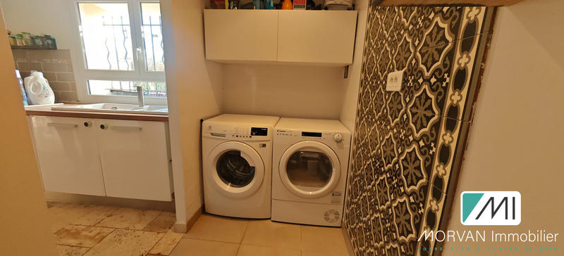 Maison - 175 m² - 9 pièces