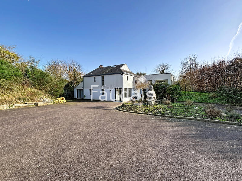 Maison - 162 m² - 7 pièces