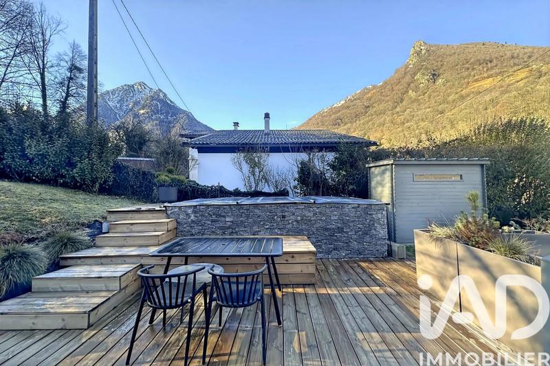 Maison - 101 m² - 5 pièces