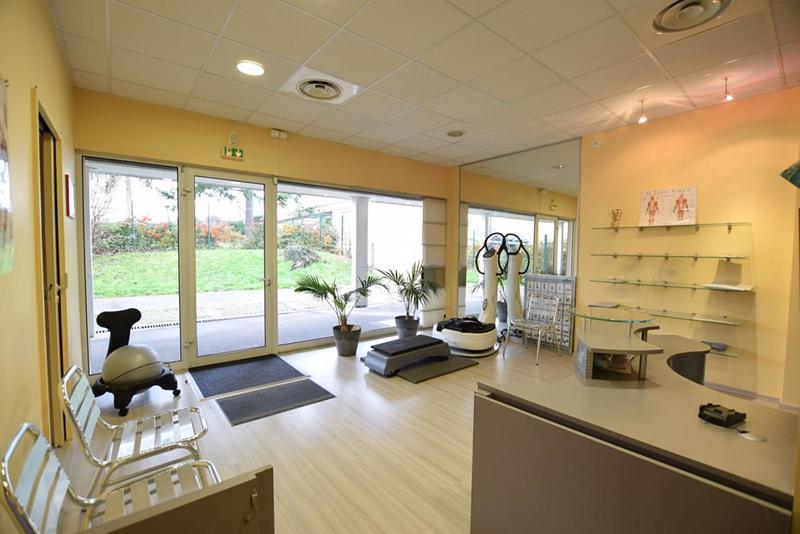 Local commercial - 98 m² - 9 pièces