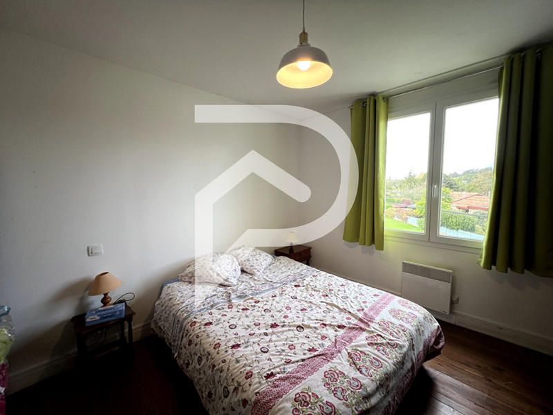 Immeuble - 7 pièces