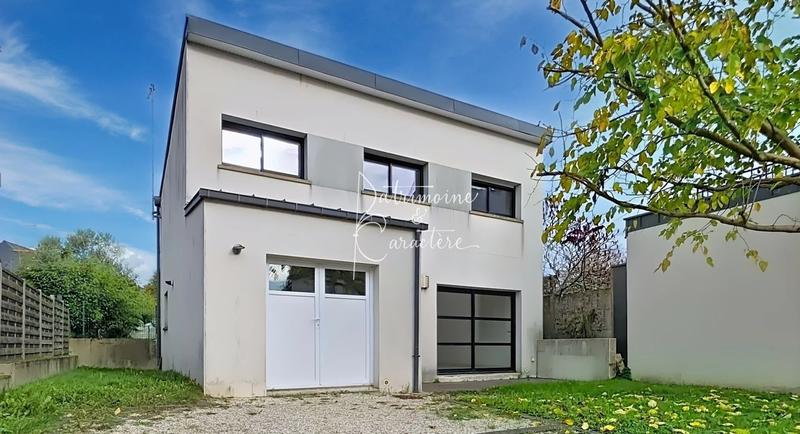 Maison - 82 m² - 4 pièces