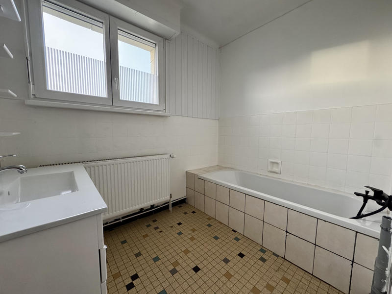 Appartement - 82 m² - 5 pièces