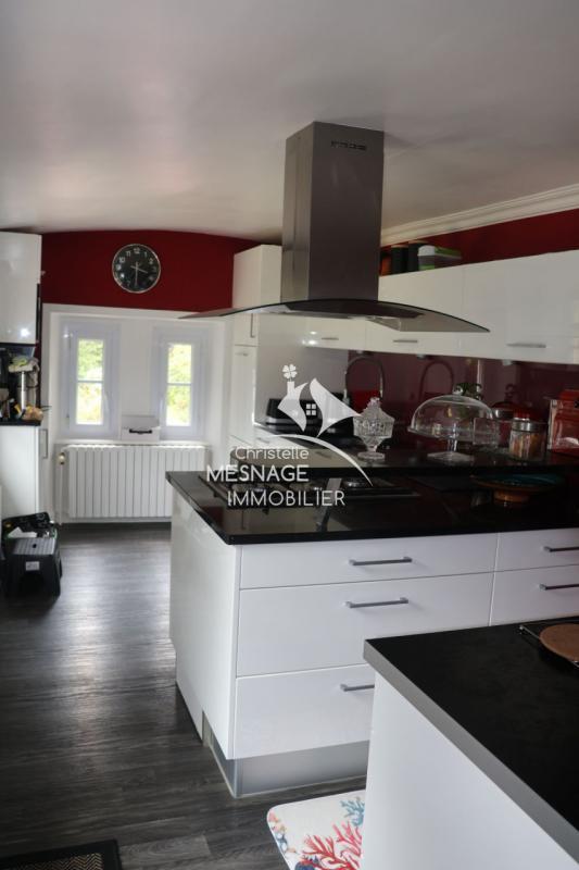 Demeure - 270 m² - 10 pièces