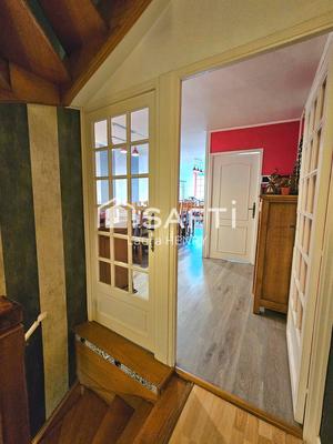 Maison - 180 m² - 6 pièces