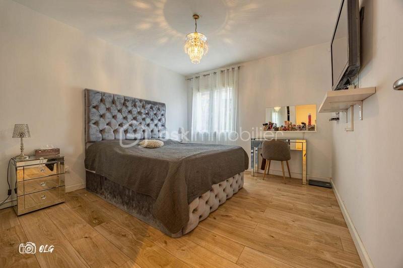 Appartement - 75 m² - 3 pièces