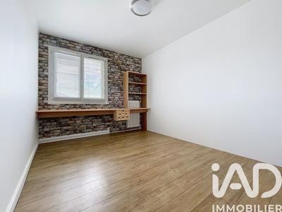 Appartement - 84 m² - 5 pièces