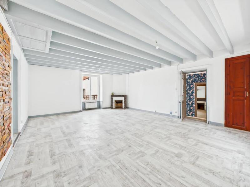 Maison - 291 m² - 6 pièces