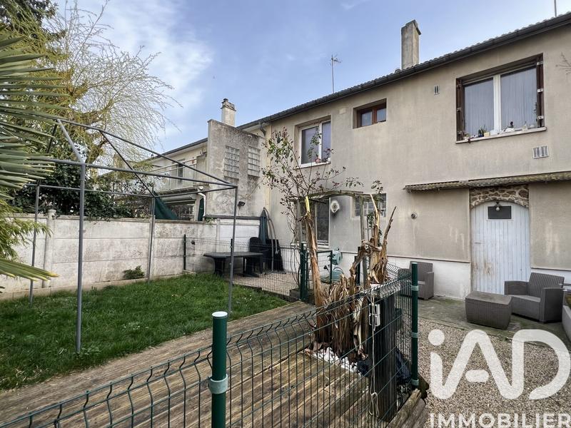Maison - 80 m² - 5 pièces