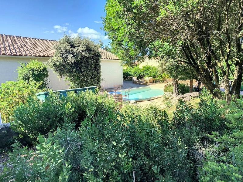 Villa - 90 m² - 4 pièces