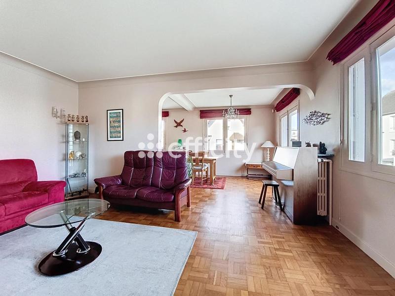 Pavillon - 145 m² - 6 pièces