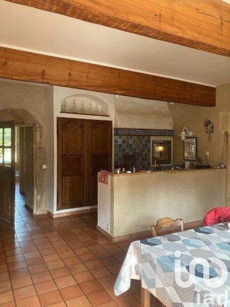 Maison - 285 m² - 11 pièces