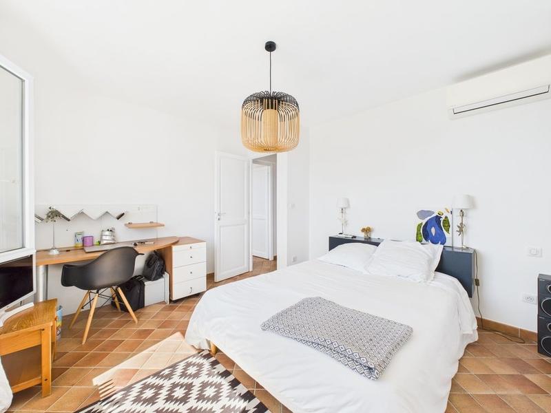 Maison - 167 m² - 5 pièces