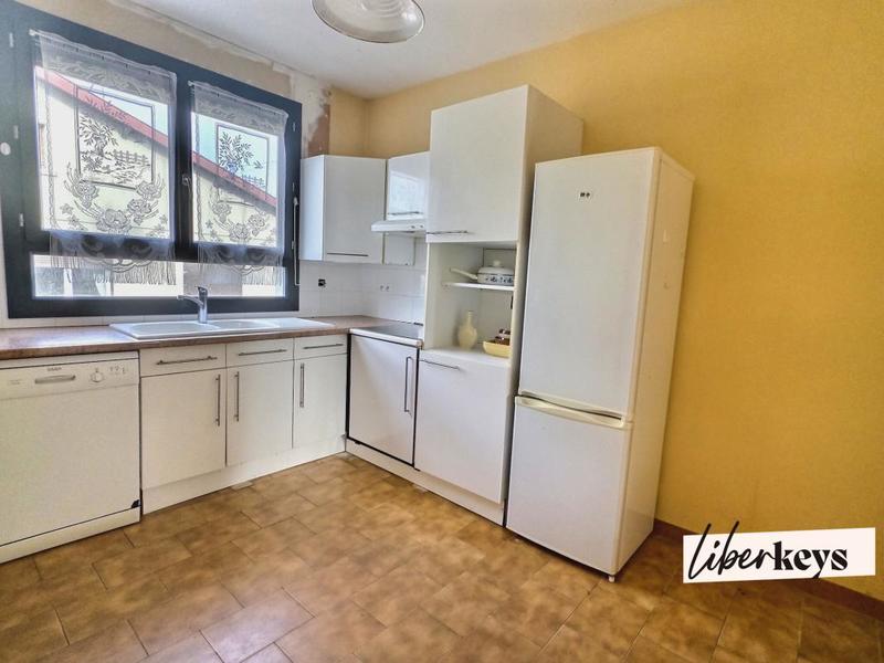 Maison - 93 m² - 5 pièces