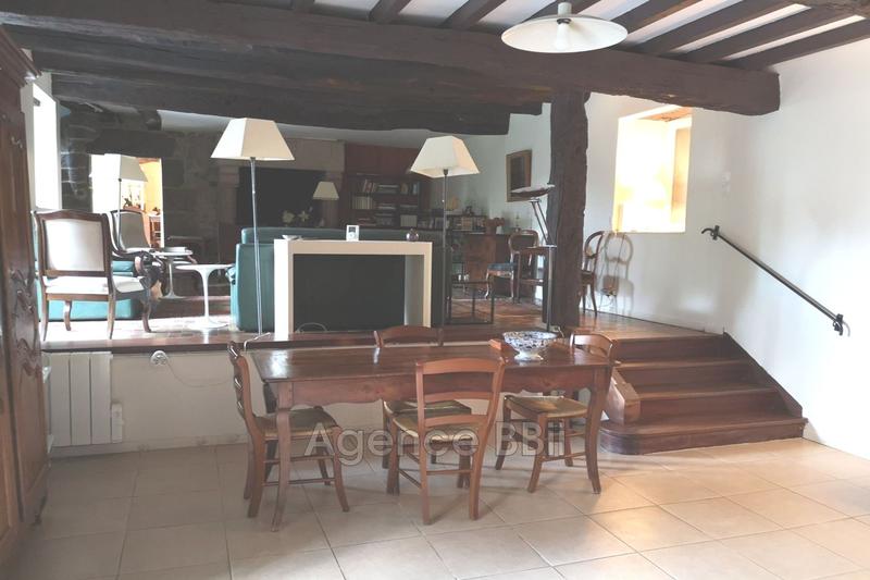 Maison - 300 m² - 15 pièces