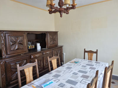 Maison - 64 m² - 5 pièces