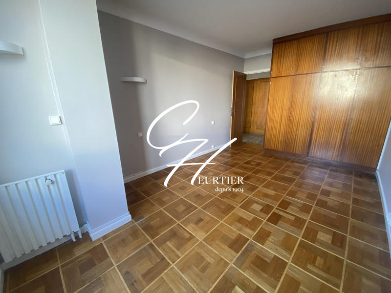 Appartement - 96 m² - 3 pièces