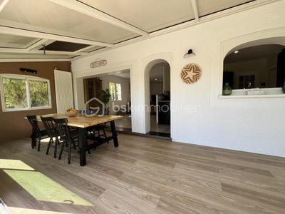 Maison traditionnelle - 130 m² - 4 pièces