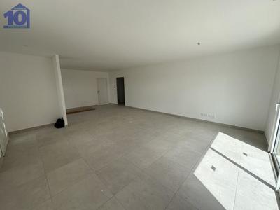 Maison - 97 m² - 4 pièces