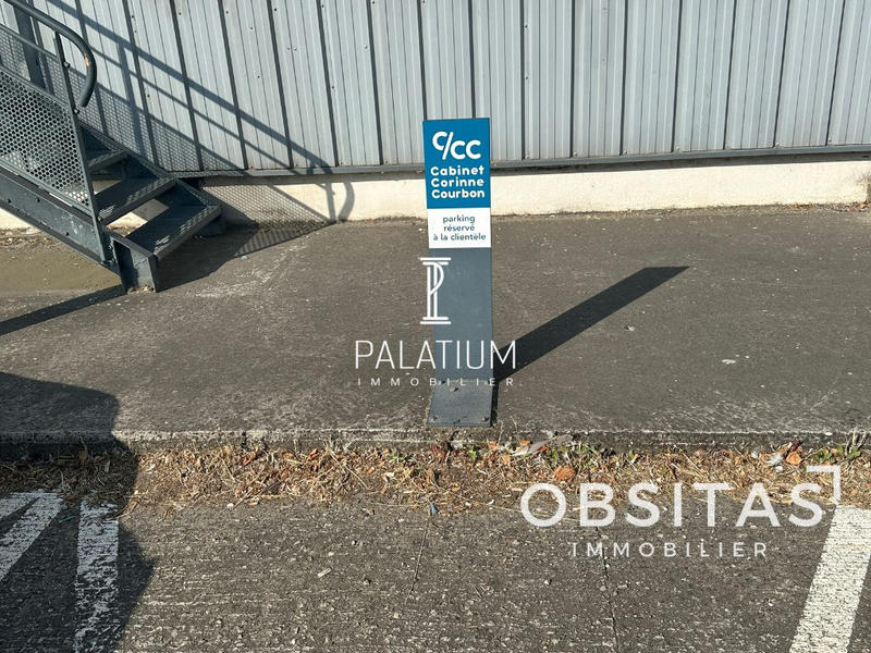 Bureau - 195 m² - 4 pièces