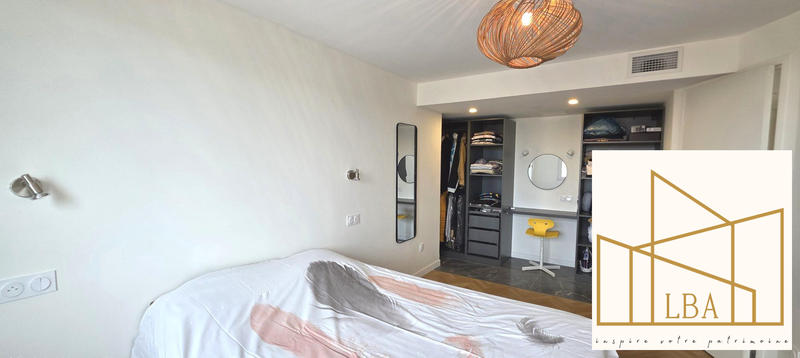 Appartement - 97 m² - 4 pièces