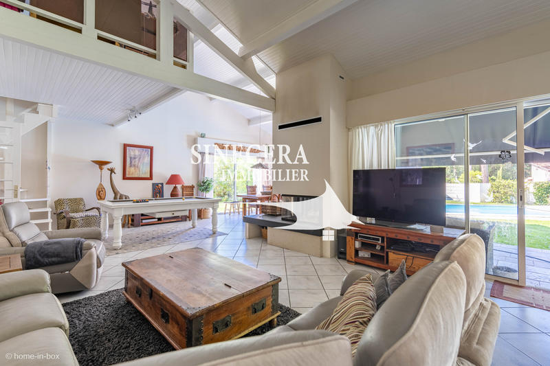 Villa - 165 m² - 6 pièces