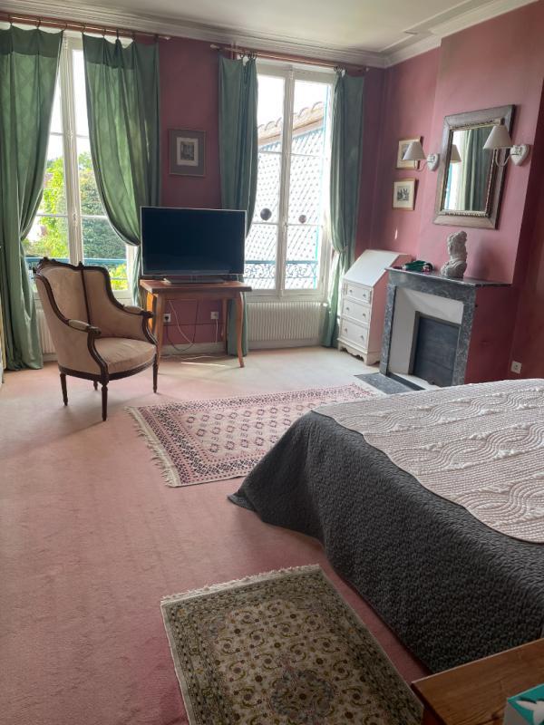 Maison - 300 m² - 9 pièces