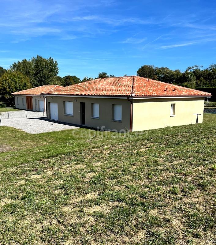 Maison - 100 m² - 4 pièces