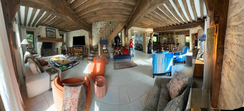 Maison - 235 m² - 8 pièces