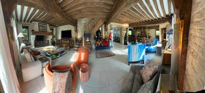 Maison - 235 m² - 8 pièces