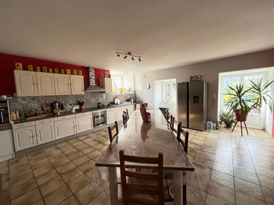 Maison - 190 m² - 7 pièces