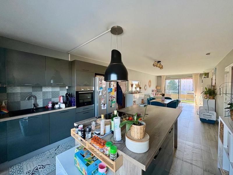 Appartement - 77 m² - 3 pièces