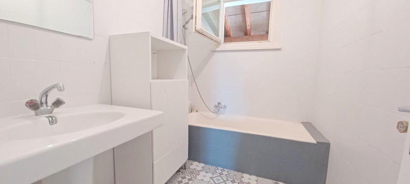 Maison - 200 m² - 9 pièces