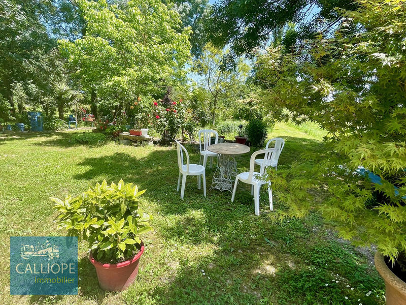 Propriété - 420 m² - 15 pièces