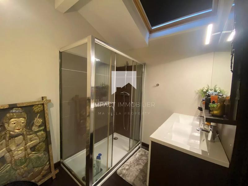 Maison - 170 m² - 5 pièces