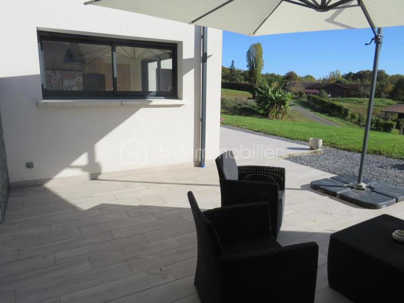 Maison - 135 m² - 4 pièces